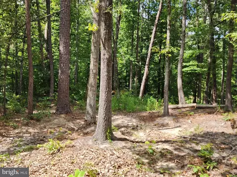 Brown Lane, Ruther Glen, VA 22546
