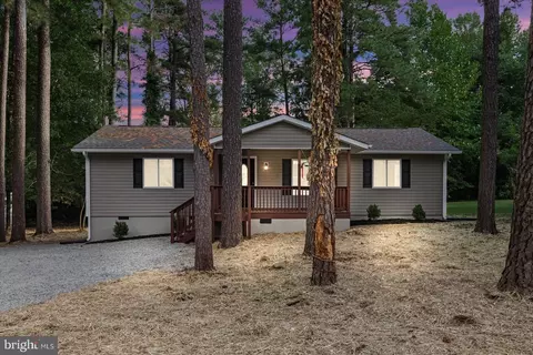 12135 White Bark Rd, Ruther Glen, VA 22546