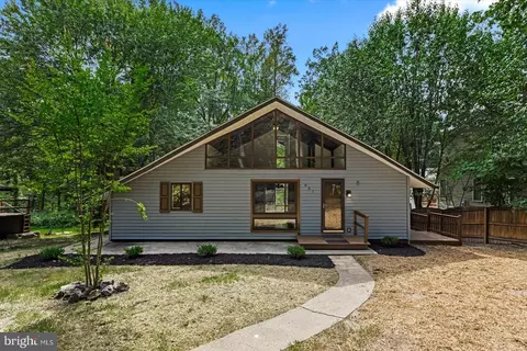 637 Wright Dr, Ruther Glen, VA 22546
