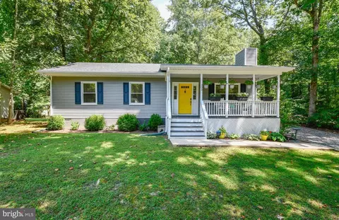 202 Peace Dr, Ruther Glen, VA 22546