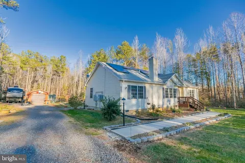 2083 Sizer Rd, Beaverdam, VA 23015 photo 18