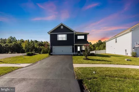 17148 Brookwood Dr, Bowling Green, VA 22427