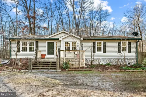 12062 Nancy Wrights Dr, Woodford, VA 22580