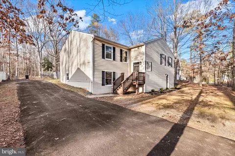 239 Land Or Dr, Ruther Glen, VA 22546