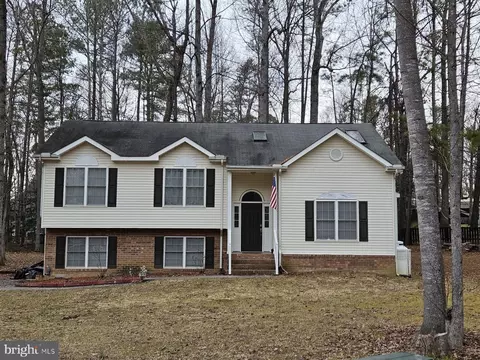 106 Land Or Dr, Ruther Glen, VA 22546