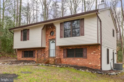 163 Lake Caroline Dr, Ruther Glen, VA 22546