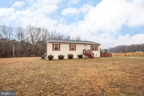 6310 Frazier Ln, Woodford, VA 22580