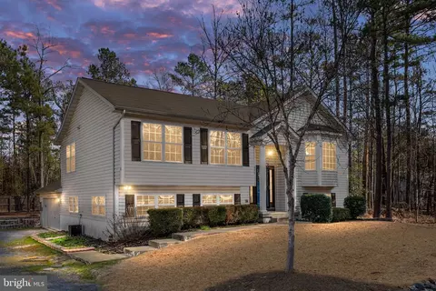 697 Welsh Dr, Ruther Glen, VA 22546