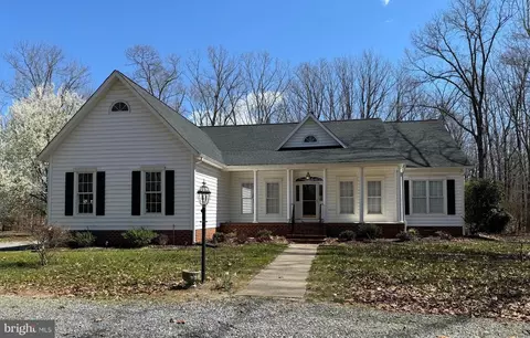 23517 School House Rd, Ruther Glen, VA 22546