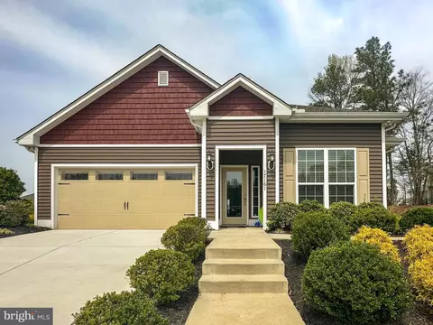 17161 Brookwood Dr, Bowling Green, VA 22427