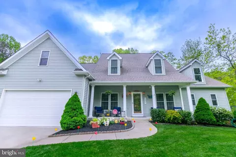 321 Lake Caroline Dr, Ruther Glen, VA 22546
