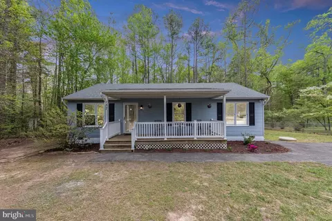 137 Land Or Dr, Ruther Glen, VA 22546