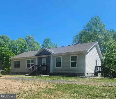 13115 Arcadia Rd, Woodford, VA 22580