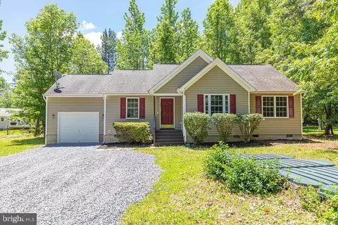 207 Tranquility Dr, Ruther Glen, VA 22546