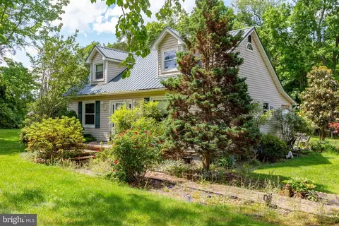19528 Anderson Mill Rd, Beaverdam, VA 23015