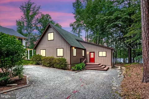 144 Lake Caroline Dr, Ruther Glen, VA 22546