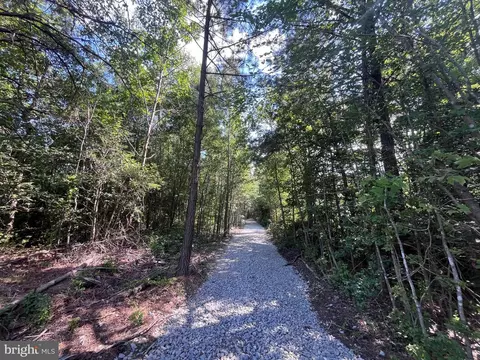 Dawn Blvd, Hanover, VA 23069