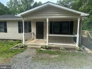 Exterior - 26480 Country Club Ln, Ruther Glen, VA 22546 photo 3 of 7