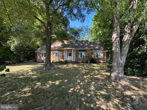 16337 Antioch Rd, Milford, VA 22514
