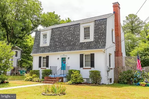130 Maury Ave, Bowling Green, VA 22427