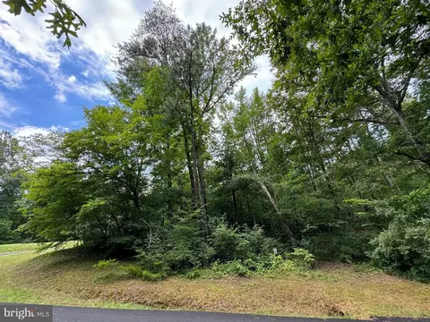 Redground Drive, Ruther Glen, VA 22546