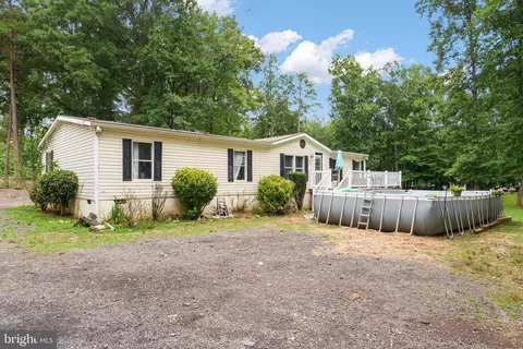 5501 Cedon Rd, Woodford, VA 22580