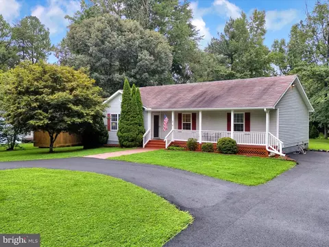 2 Monroe Cv, Ruther Glen, VA 22546