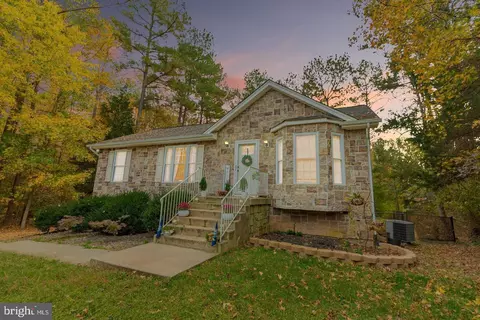 229 Admiral Dr, Ruther Glen, VA 22546