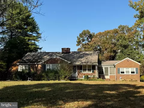 14423 Long Branch Rd, Woodford, VA 22580