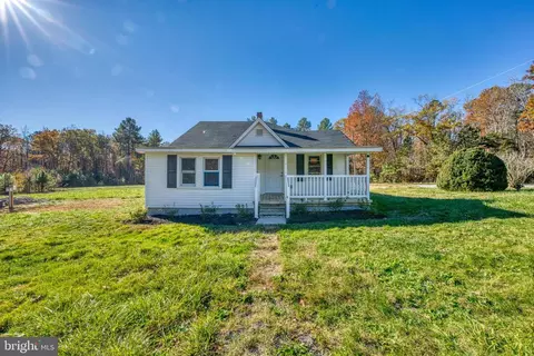 6358 Gatewood Rd, Woodford, VA 22580