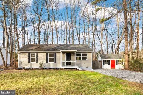 225 American Dr, Ruther Glen, VA 22546