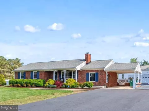 140 Lafayette Ave, Bowling Green, VA 22427