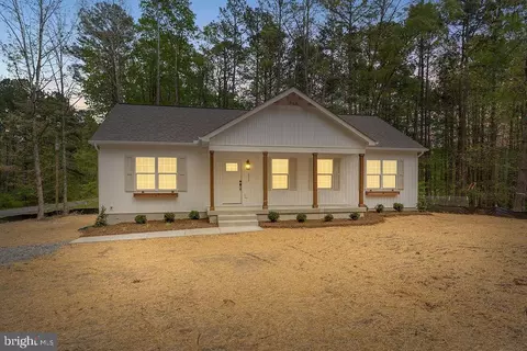 111 Waverly Dr, Ruther Glen, VA 22546