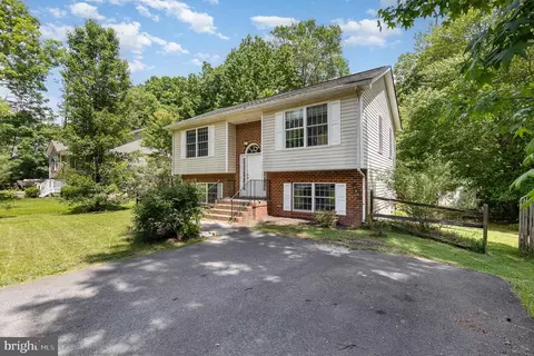 608 Southampton Dr, Ruther Glen, VA 22546