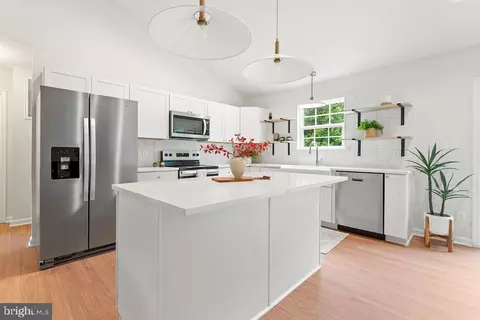 26354 Old Pitts Rd, Ruther Glen, VA 22546