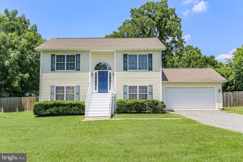 125 Dorsey Ln, Bowling Green, VA 22427