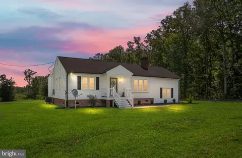 28053 Signboard Rd, Ruther Glen, VA 22546