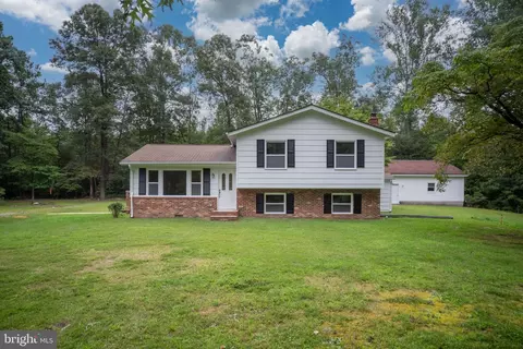 20023 Paradise Ln, Ruther Glen, VA 22546