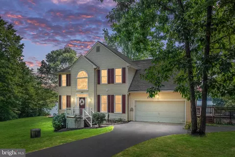 373 Land Or Dr, Ruther Glen, VA 22546