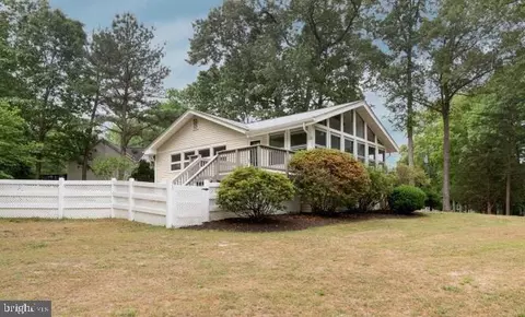 599 Lake Caroline Dr, Ruther Glen, VA 22546