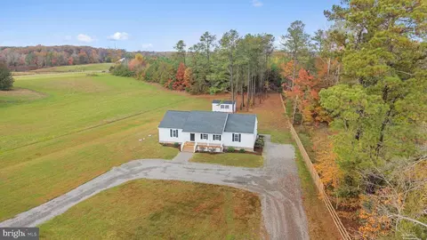 21287 Sparta Rd, Milford, VA 22514