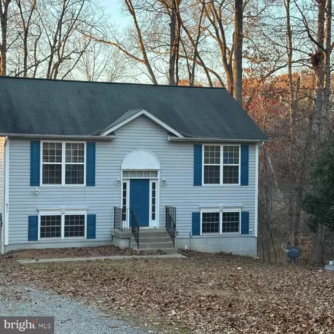 831 Campers Ln, Ruther Glen, VA 22546