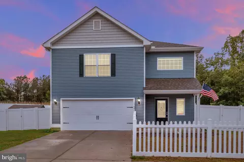17086 Rollins Rd, Bowling Green, VA 22427