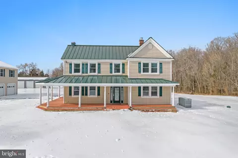 17717 Pepmeier Hill Rd, Woodford, VA 22580