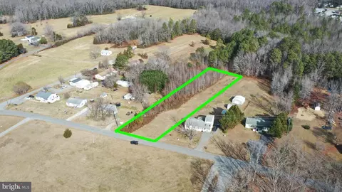 39 35 Quarters Rd # -A, Woodford, VA 22580