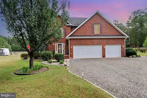 18056 Obrien Ct, Milford, VA 22514