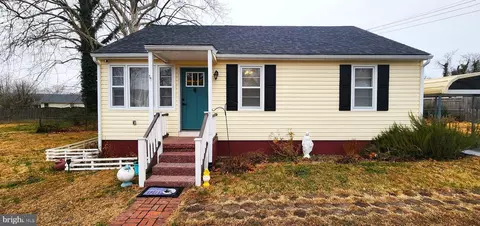 229 Maury Ave, Bowling Green, VA 22427