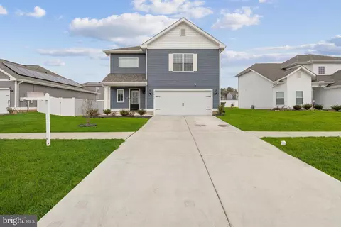 17063 Rollins Rd, Bowling Green, VA 22427
