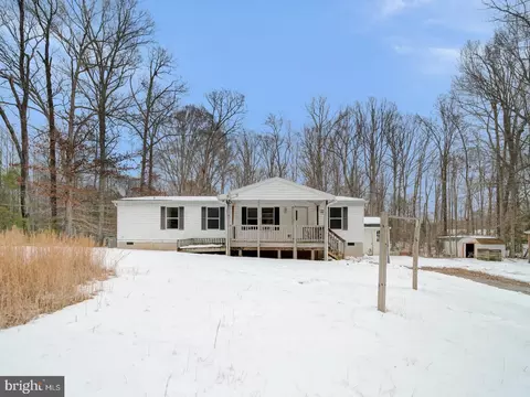 13577 Countyline Church Rd, Woodford, VA 22580