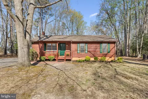 20100 Paradise Ln, Ruther Glen, VA 22546